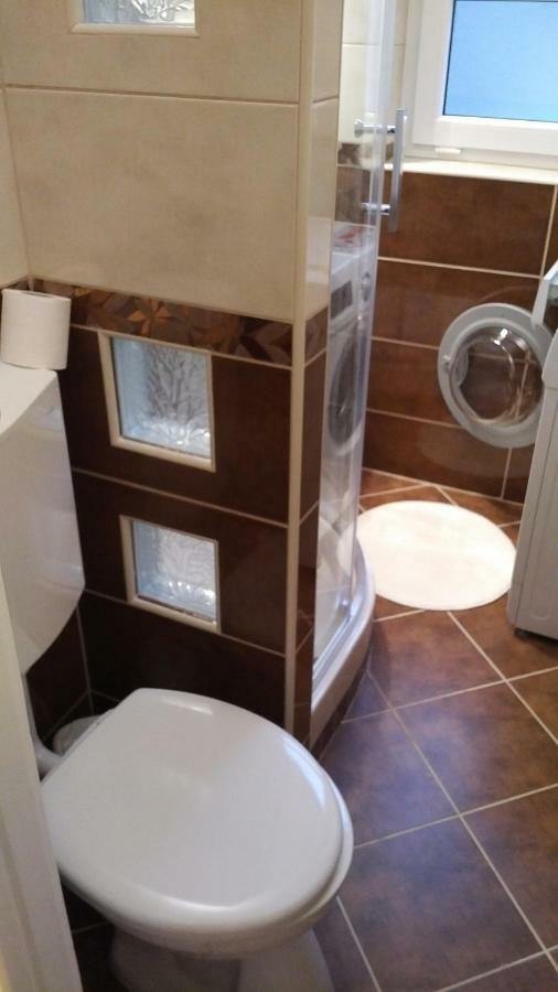 Heidi Apartman Segedyn Zewnętrze zdjęcie