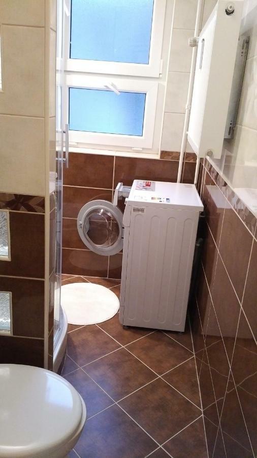Heidi Apartman Segedyn Zewnętrze zdjęcie