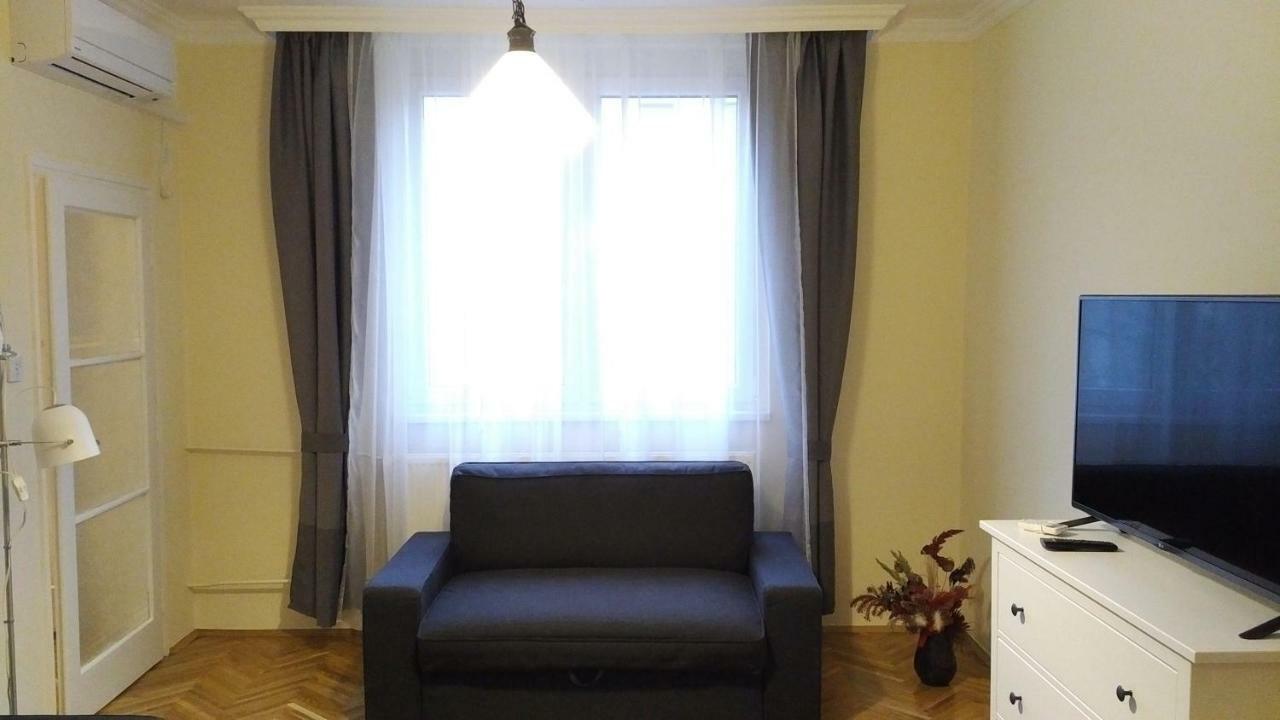 Heidi Apartman Segedyn Zewnętrze zdjęcie